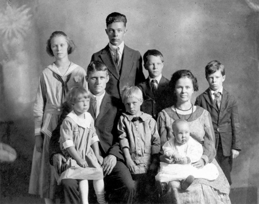 Henry and Lucretia Hammill and Family